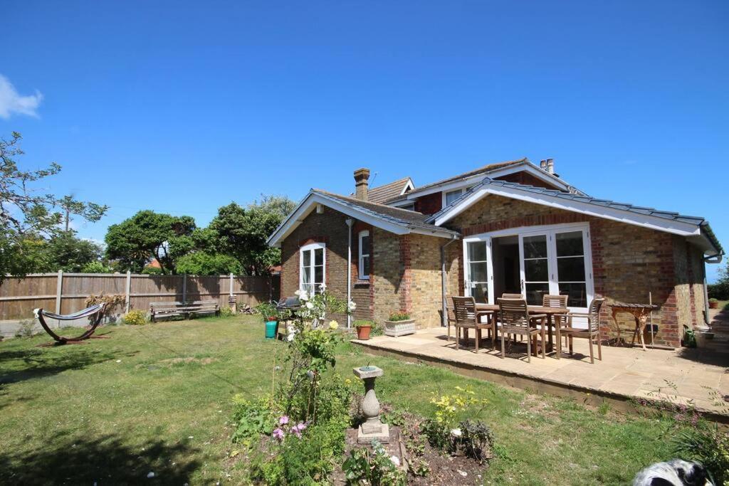 Downsview Villa Kingsdown  Exterior photo